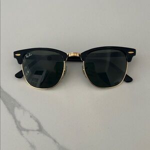 Ray- Ban CLUBMASTER CLASSIC- brand new!
